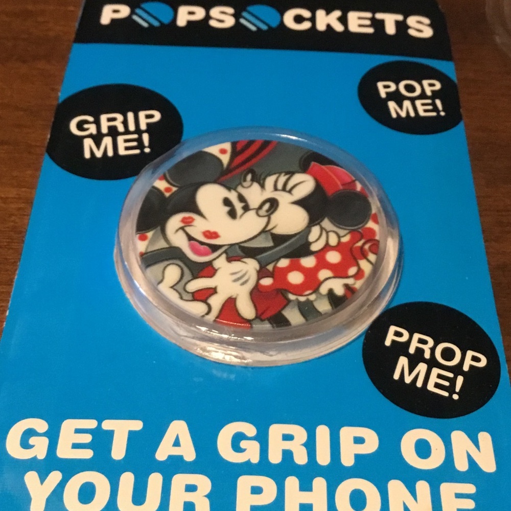 PopSocket (Mickey and Minnie )